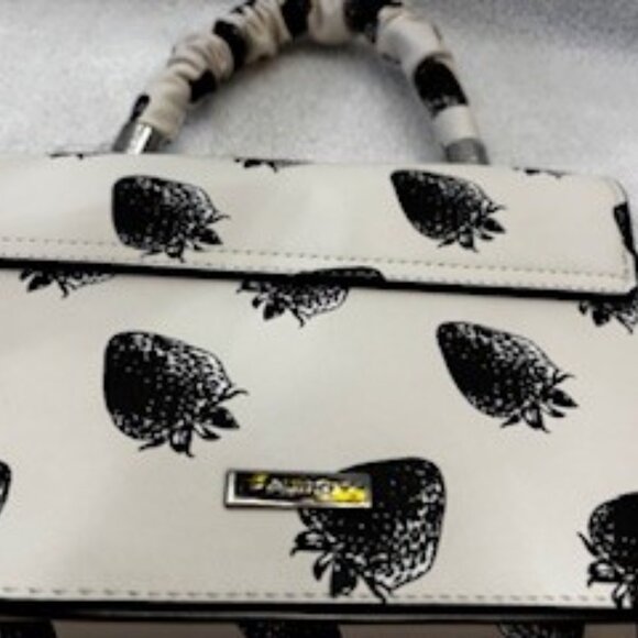 Aldo cream and black "Allangrove" crossbody bag NWT - Picture 5 of 8